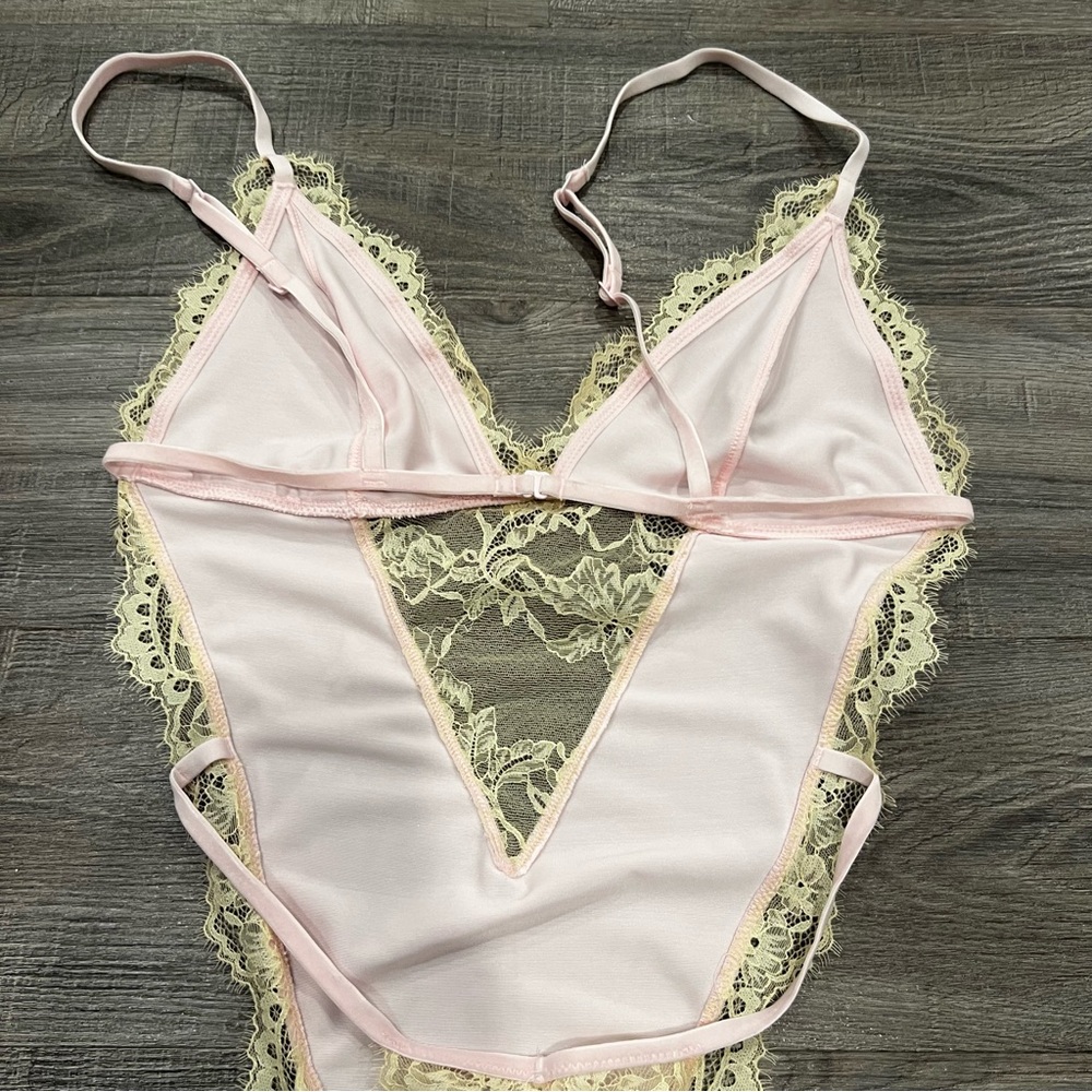 SKIMS velvet lace teddy lingerie one piece - Picture 6 of 7